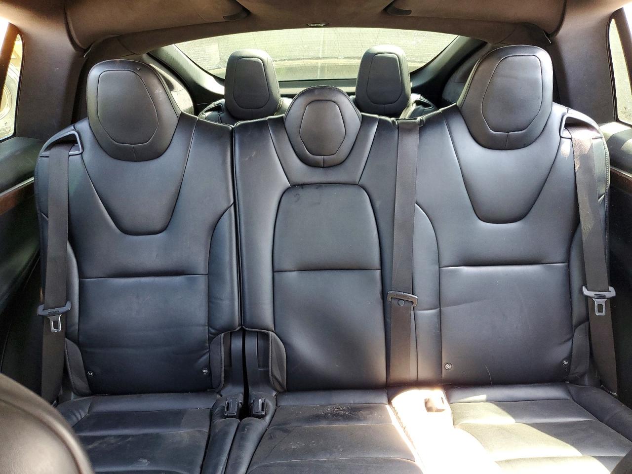 2018 Tesla Model X Black vin: 5YJXCAE29JF090919