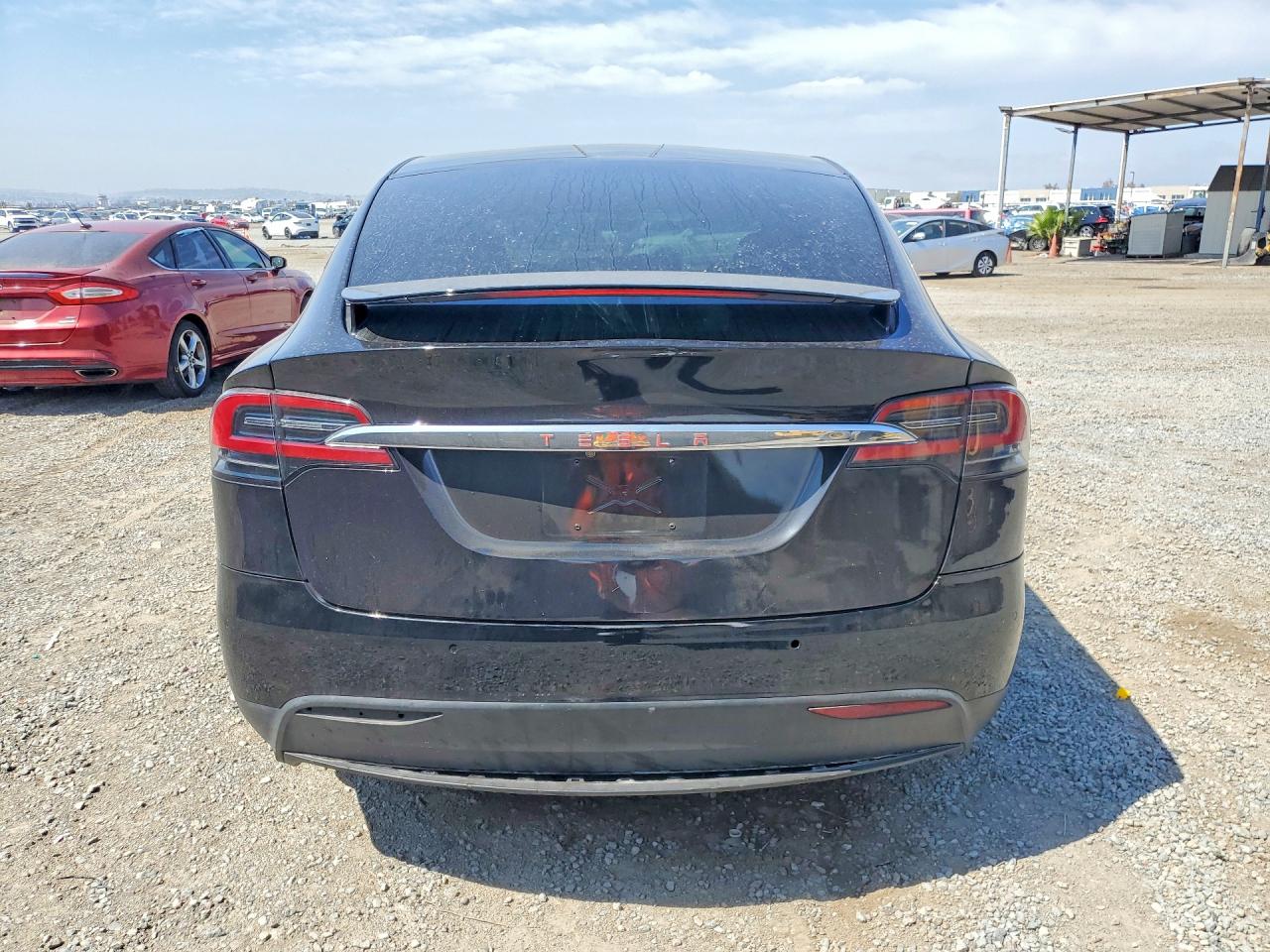 2018 Tesla Model X Black vin: 5YJXCAE29JF090919