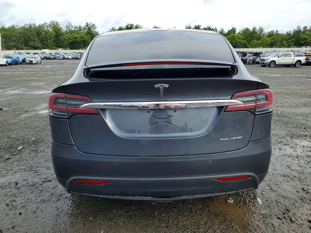 2020 Tesla Model X Gray vin: 5YJXCBE21LF261784
