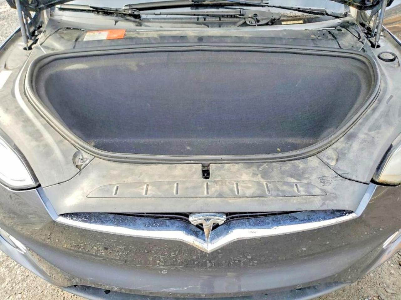 2020 Tesla Model X Gray vin: 5YJXCBE21LF261784