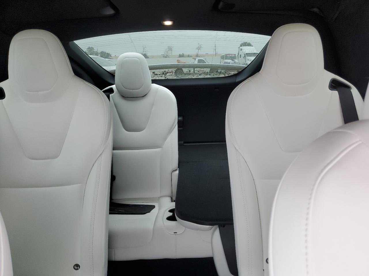 2021 Tesla Model X Белый vin: 5YJXCBE21MF322567