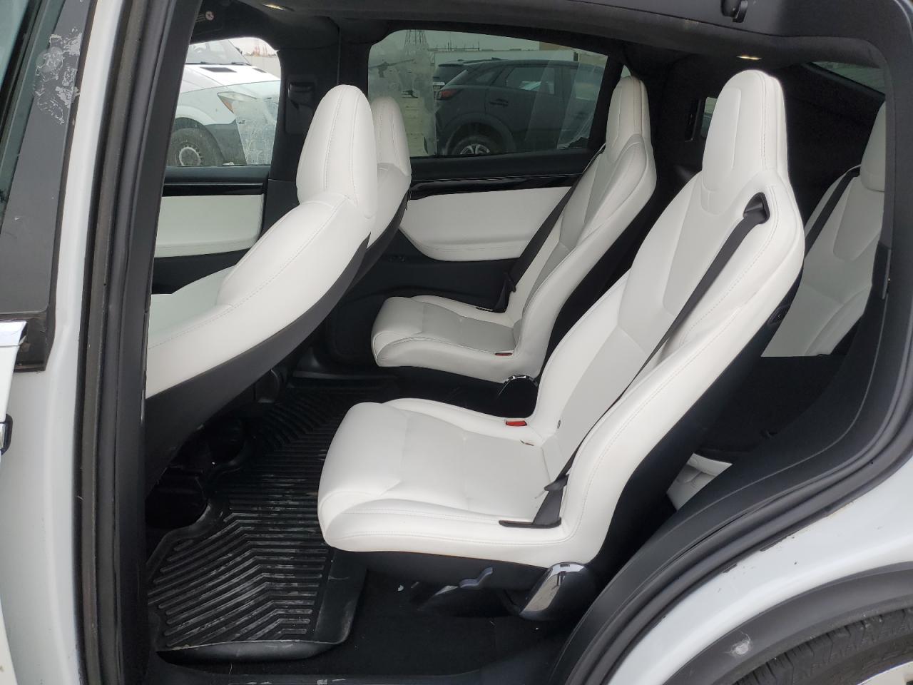 2021 Tesla Model X Белый vin: 5YJXCBE21MF322567