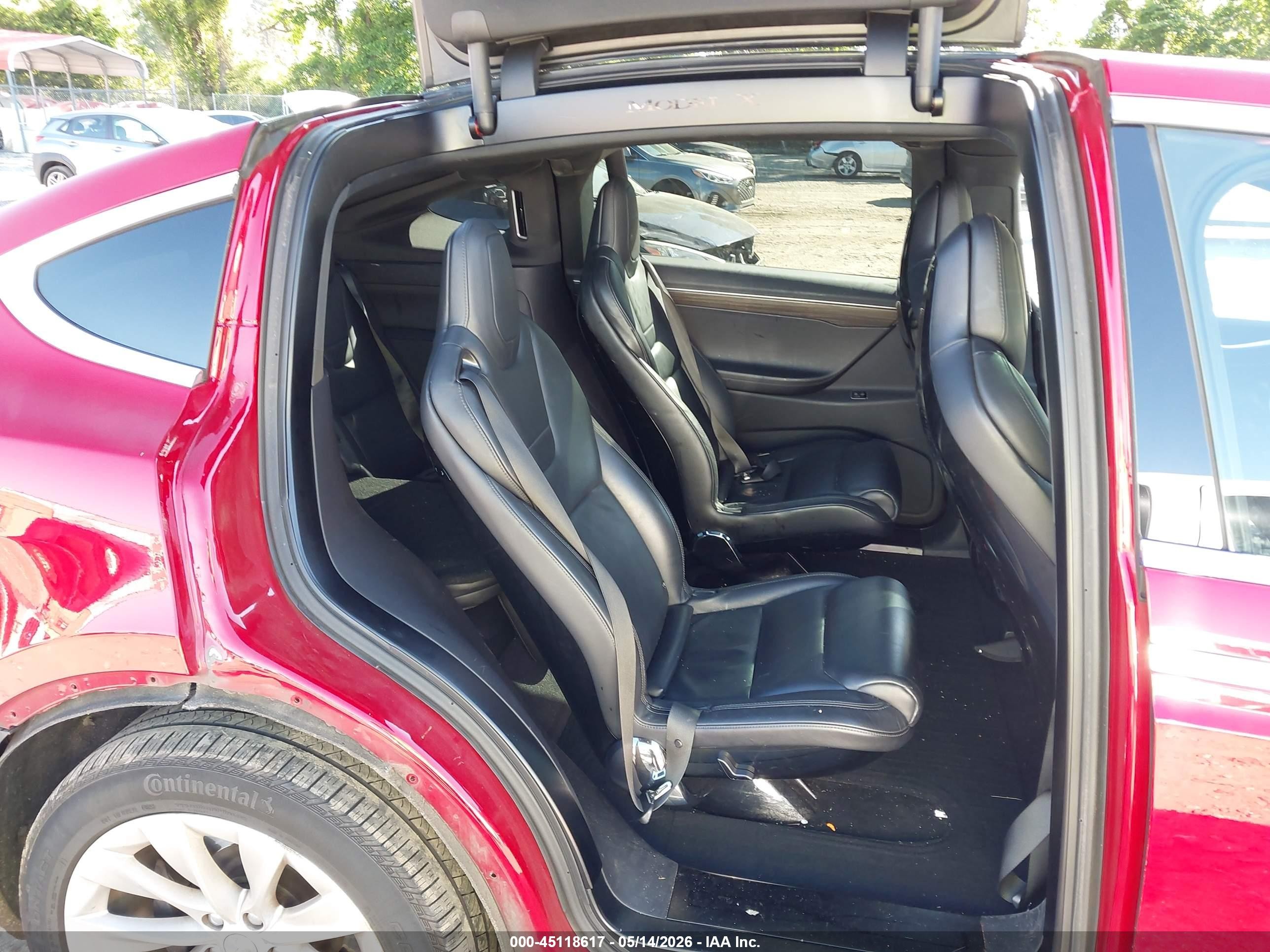 2016 Tesla Model X 60d/70d/75d/90d/p100d Red vin: 5YJXCBE22GF012397