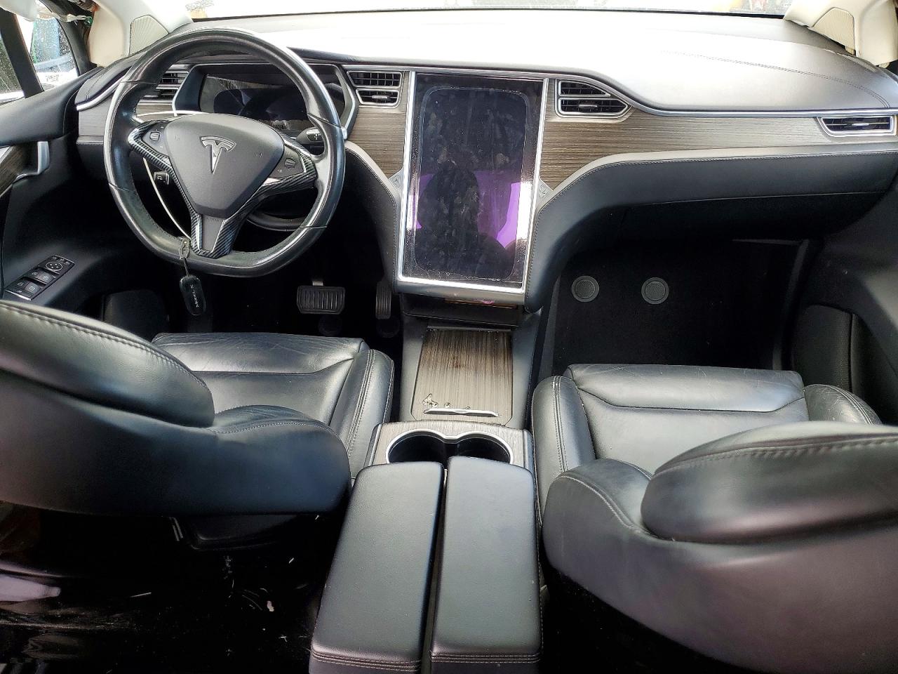 2016 Tesla Model X Black vin: 5YJXCBE27GF008717