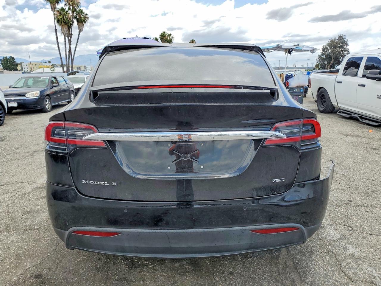 2016 Tesla Model X Black vin: 5YJXCBE27GF008717