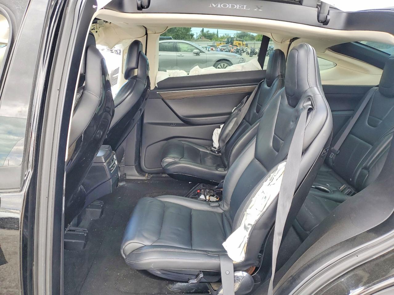 2016 Tesla Model X Black vin: 5YJXCBE27GF008717