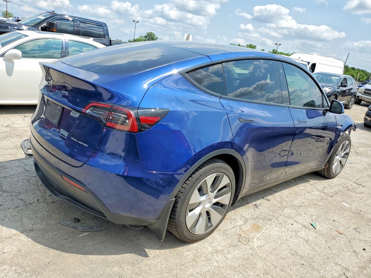 2021 Tesla Model Y Blue vin: 5YJYGAEE9MF284454