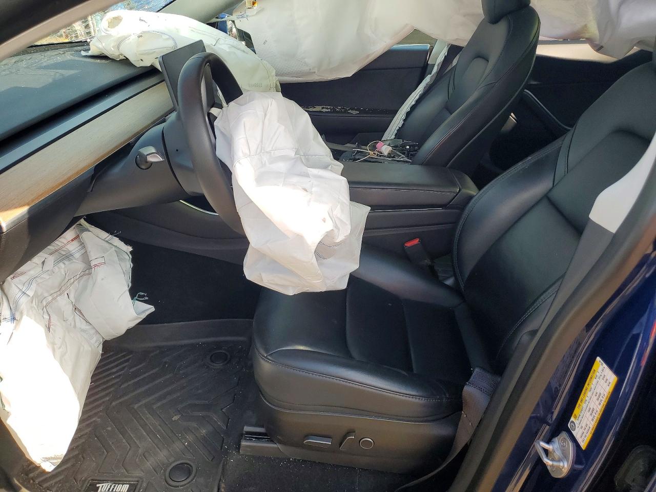 2021 Tesla Model Y Blue vin: 5YJYGDEE2MF061593