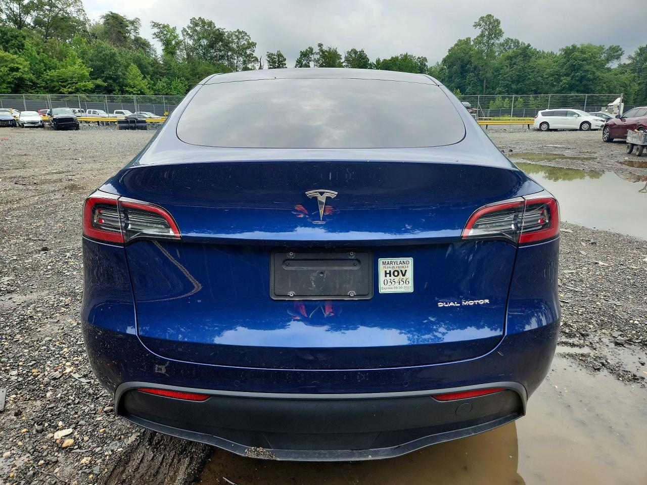 2021 Tesla Model Y Blue vin: 5YJYGDEE3MF303680
