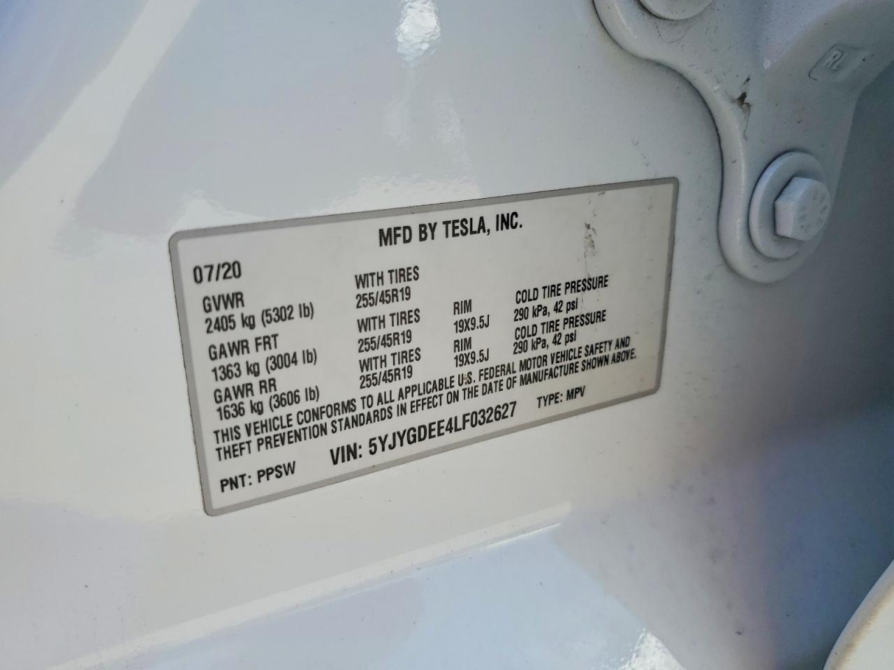 2020 Tesla Model Y White vin: 5YJYGDEE4LF032627
