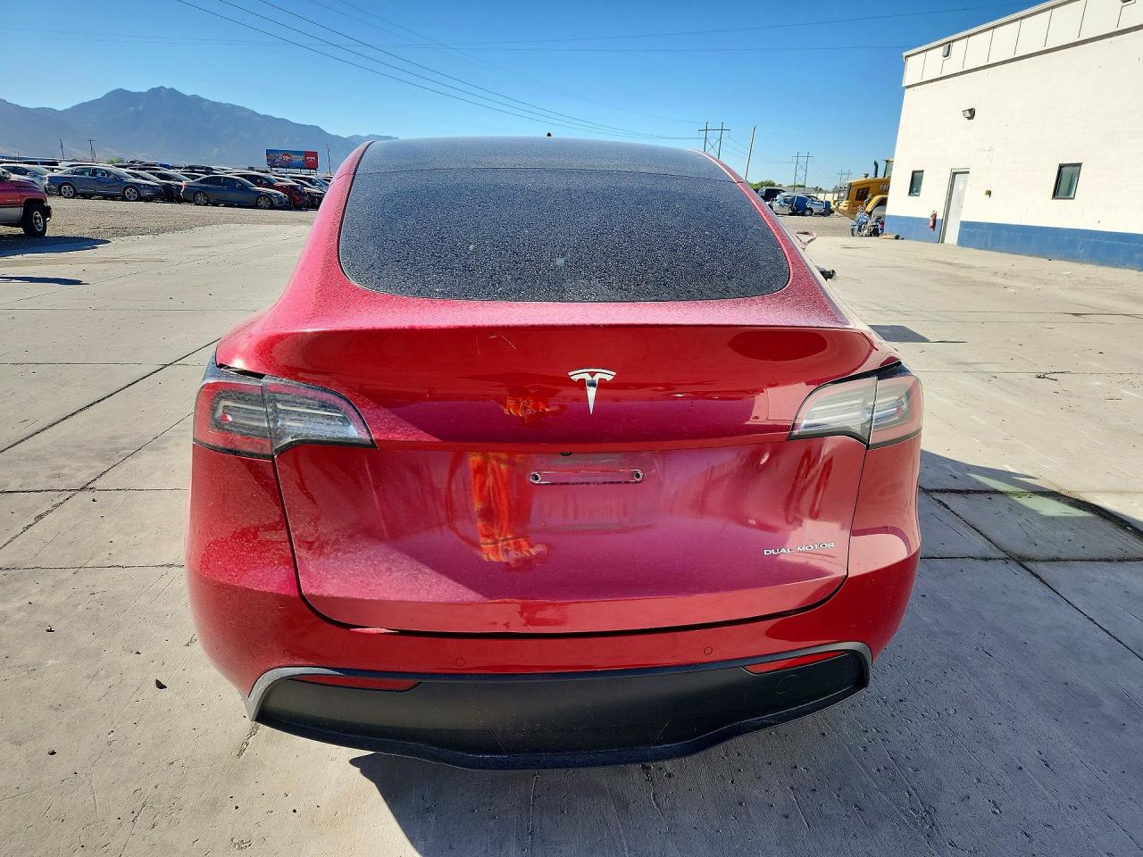 2021 Tesla Model Y Red vin: 5YJYGDEE4MF216273