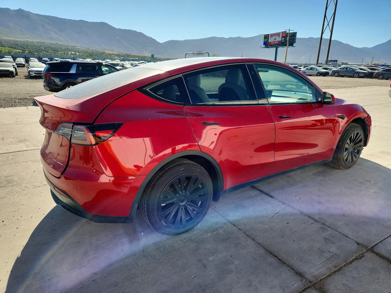 2021 Tesla Model Y Red vin: 5YJYGDEE4MF216273