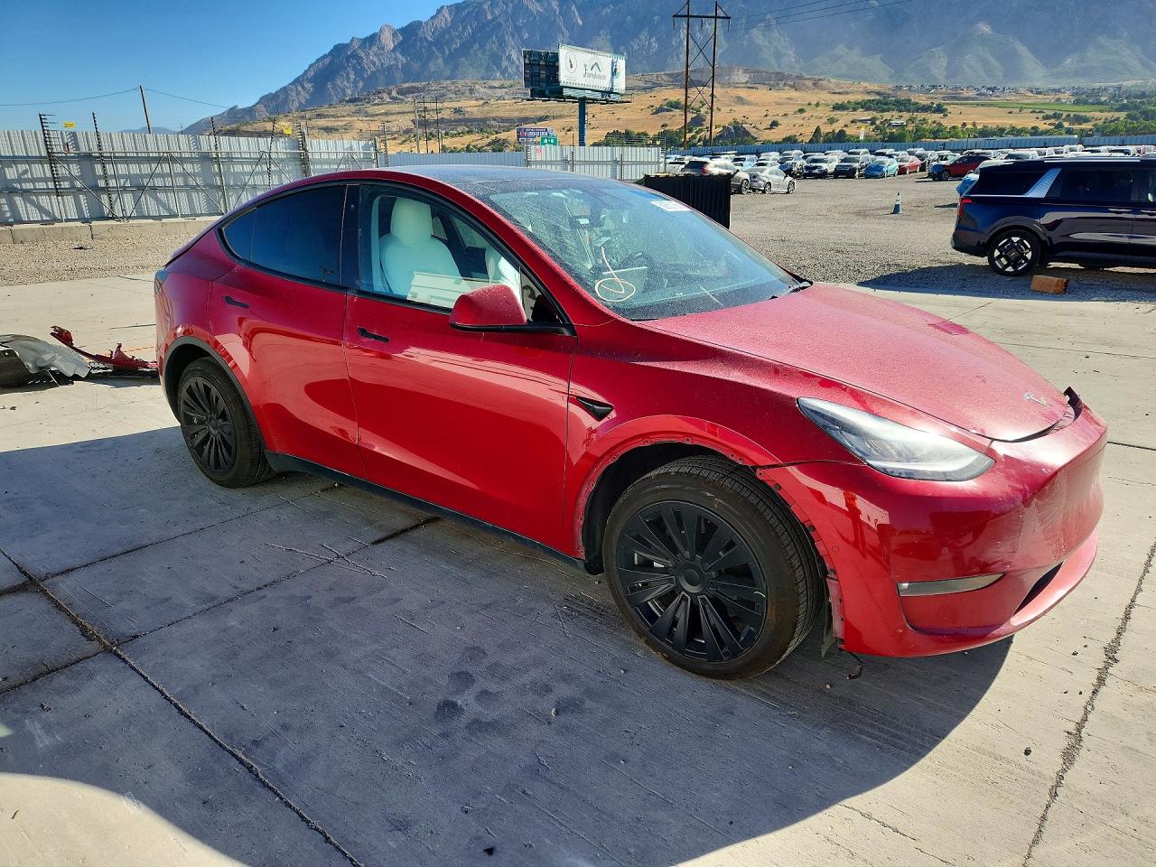 2021 Tesla Model Y Red vin: 5YJYGDEE4MF216273