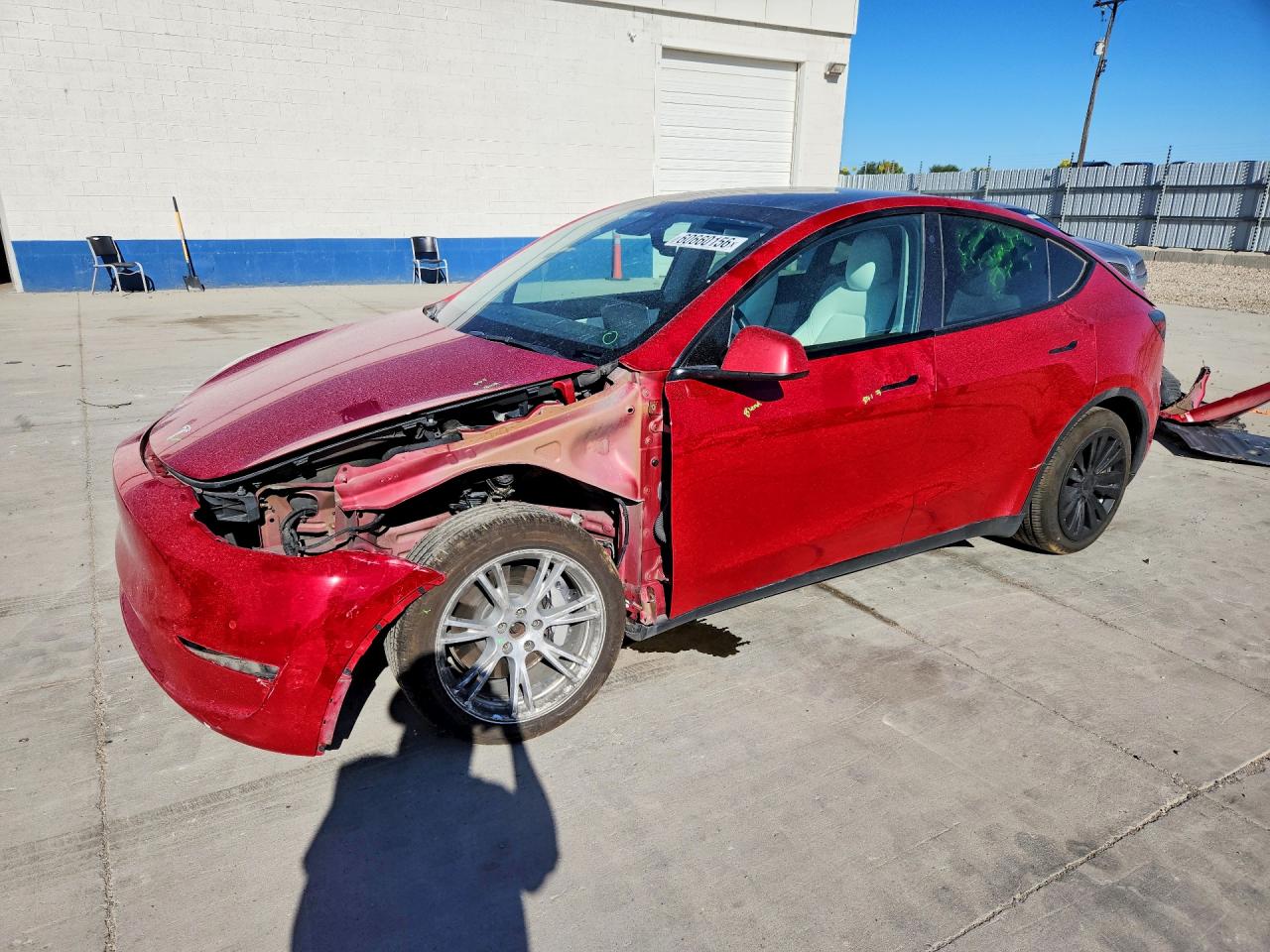 2021 Tesla Model Y Красный vin: 5YJYGDEE4MF216273
