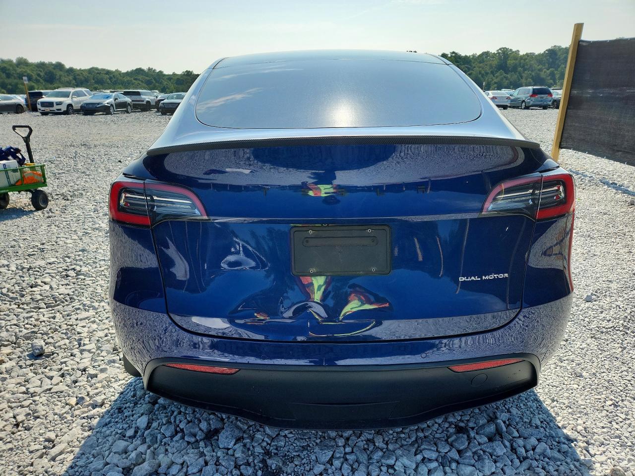 2021 Tesla Model Y Blue vin: 5YJYGDEE6MF141236