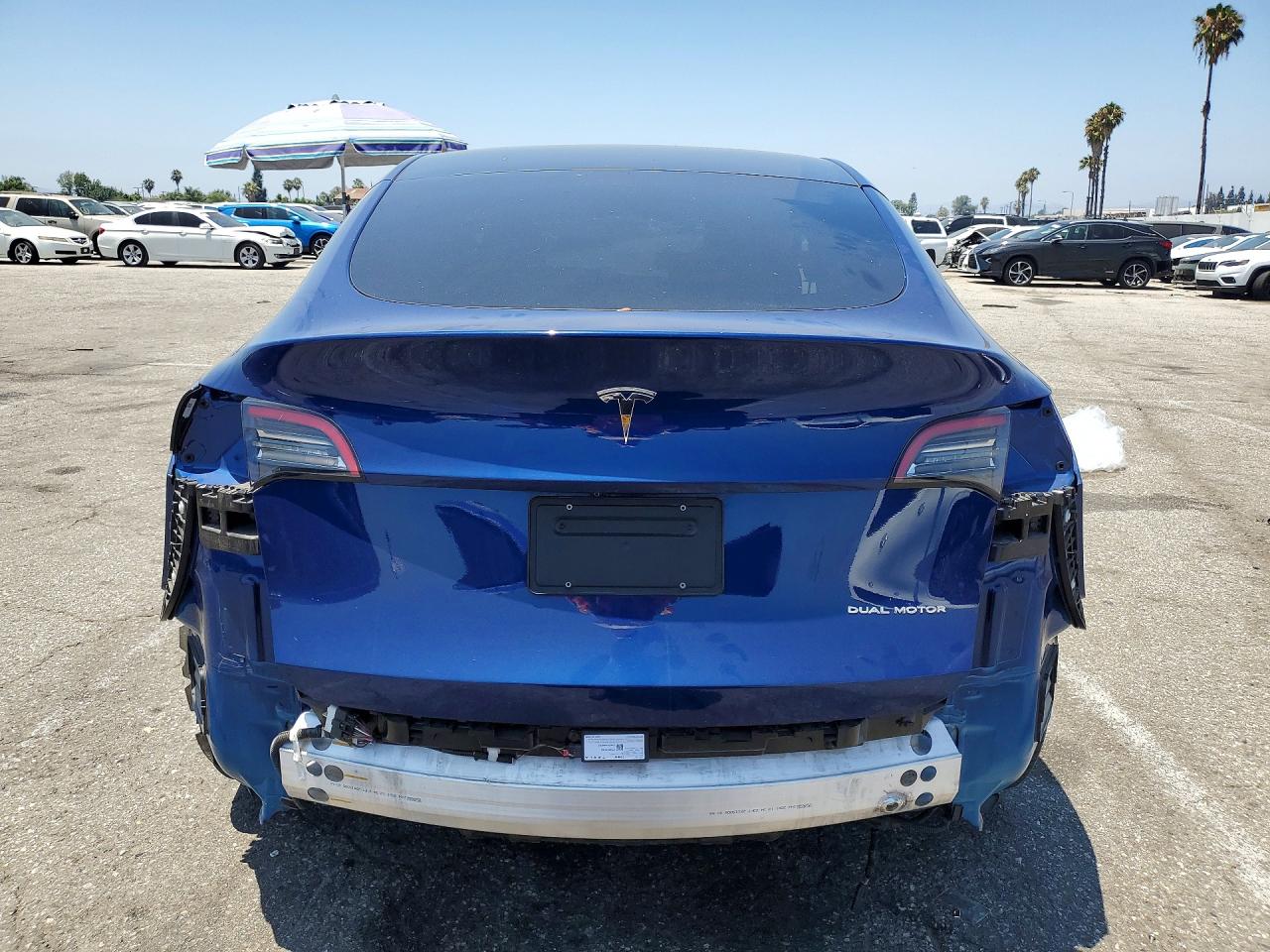 2021 Tesla Model Y Blue vin: 5YJYGDEE8MF274953