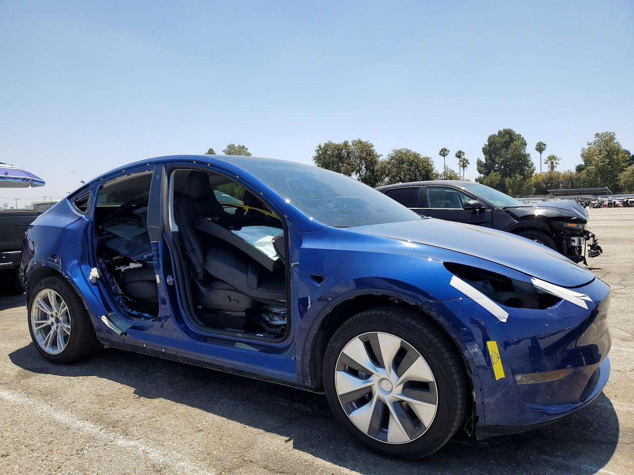 2021 Tesla Model Y Blue vin: 5YJYGDEE8MF274953