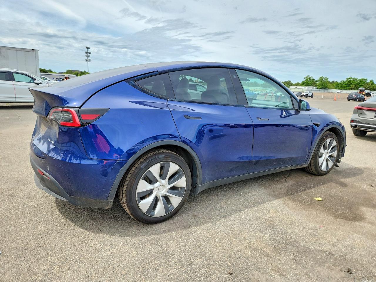 2020 Tesla Model Y Синий vin: 5YJYGDEE9LF044756