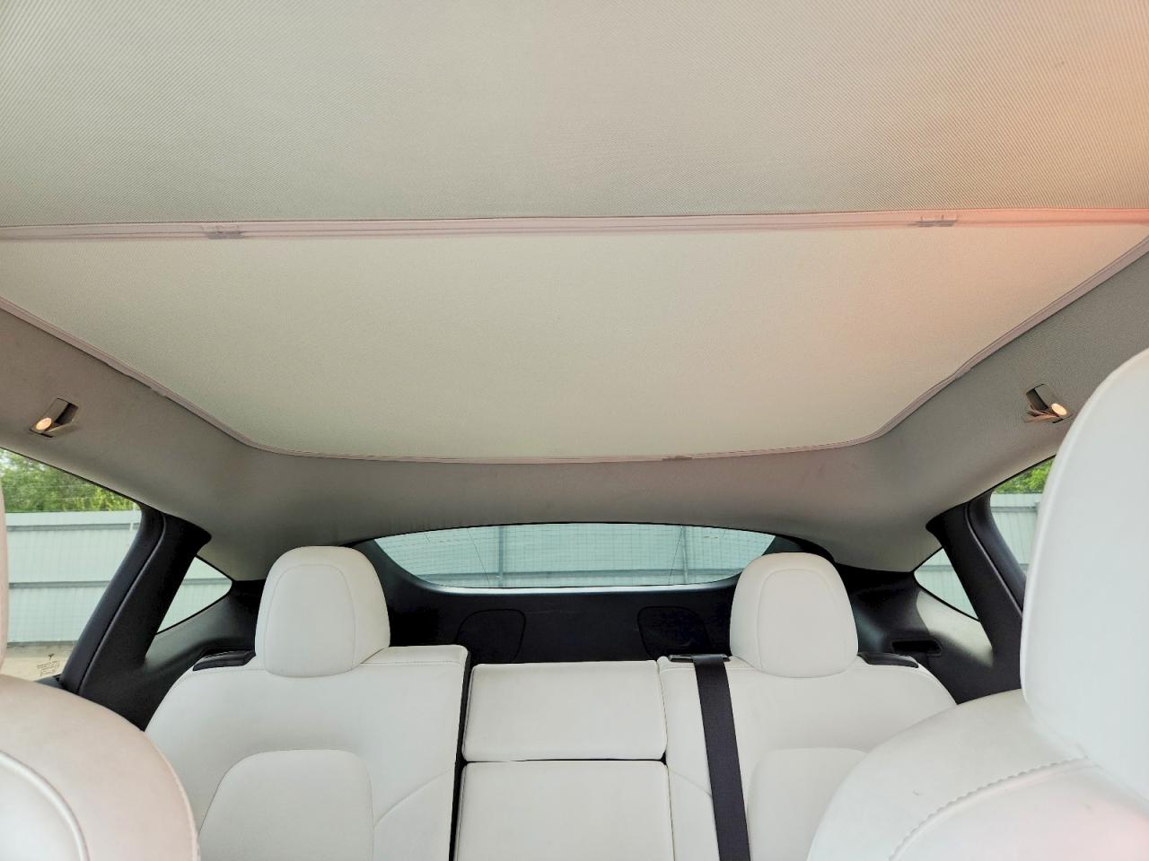 2020 Tesla Model Y Синий vin: 5YJYGDEE9LF044756