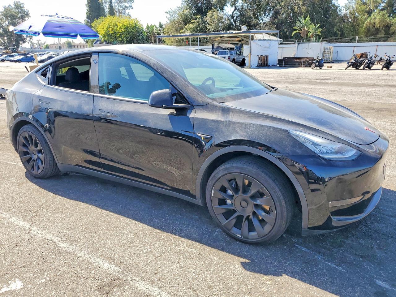 2020 Tesla Model Y Black vin: 5YJYGDEEXLF016240