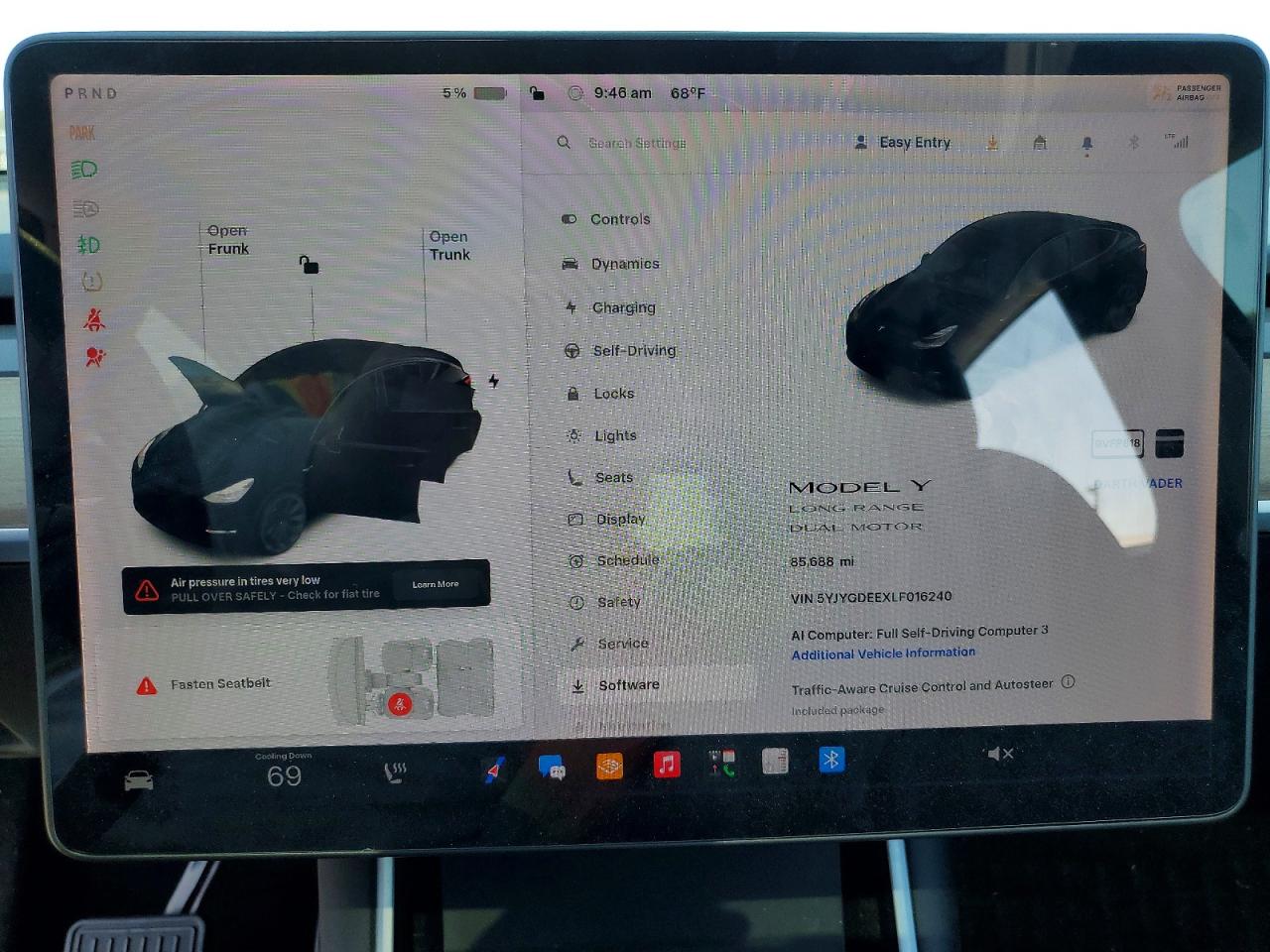 2020 Tesla Model Y Black vin: 5YJYGDEEXLF016240
