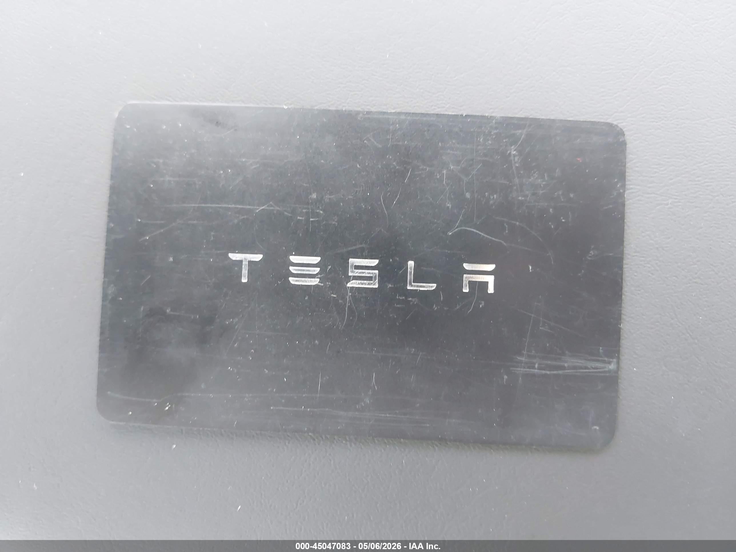 2021 Tesla Model Y Long Range Dual Motor All-wheel Drive Белый vin: 5YJYGDEEXMF202829