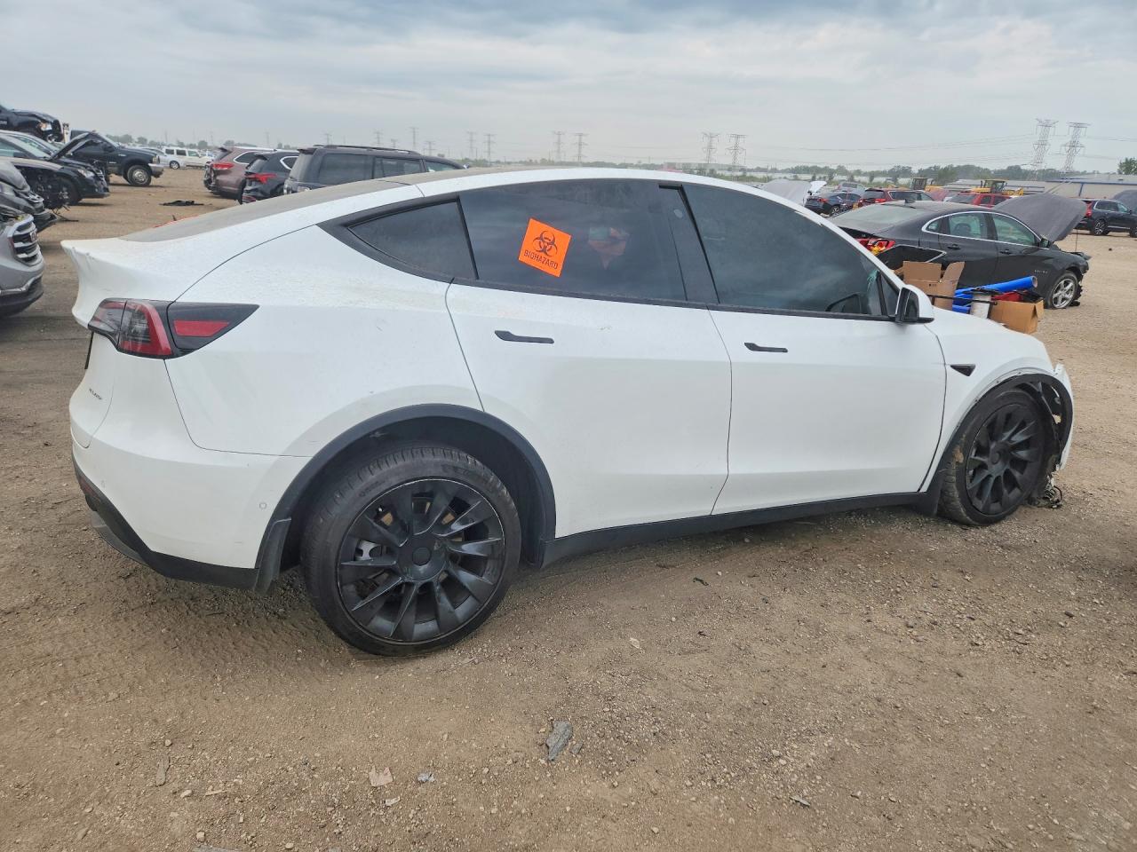 2021 Tesla Model Y Белый vin: 5YJYGDEEXMF299949