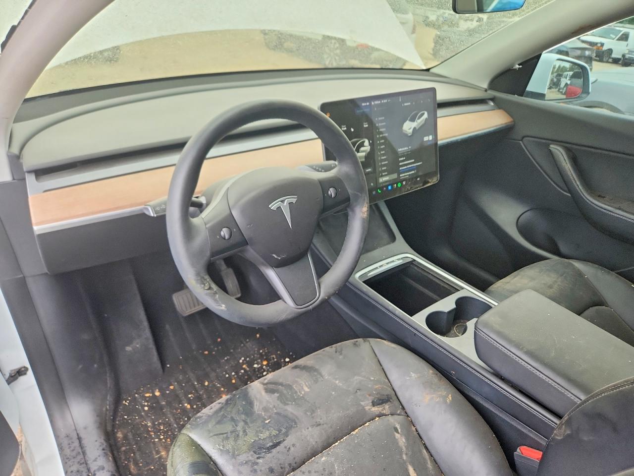 2021 Tesla Model Y Белый vin: 5YJYGDEEXMF299949