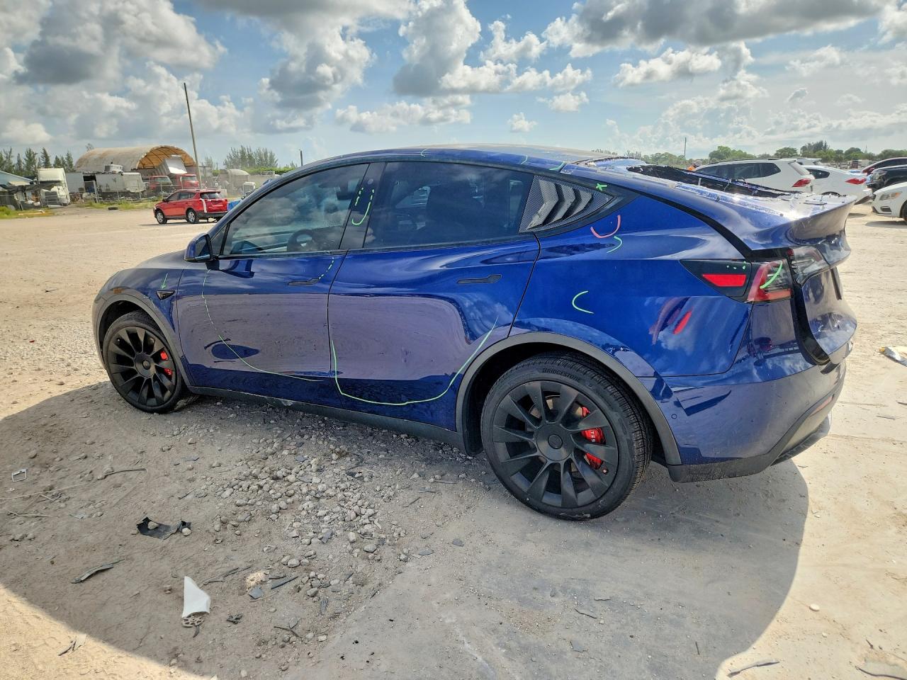 2020 Tesla Model Y Blue vin: 5YJYGDEF1LF000470
