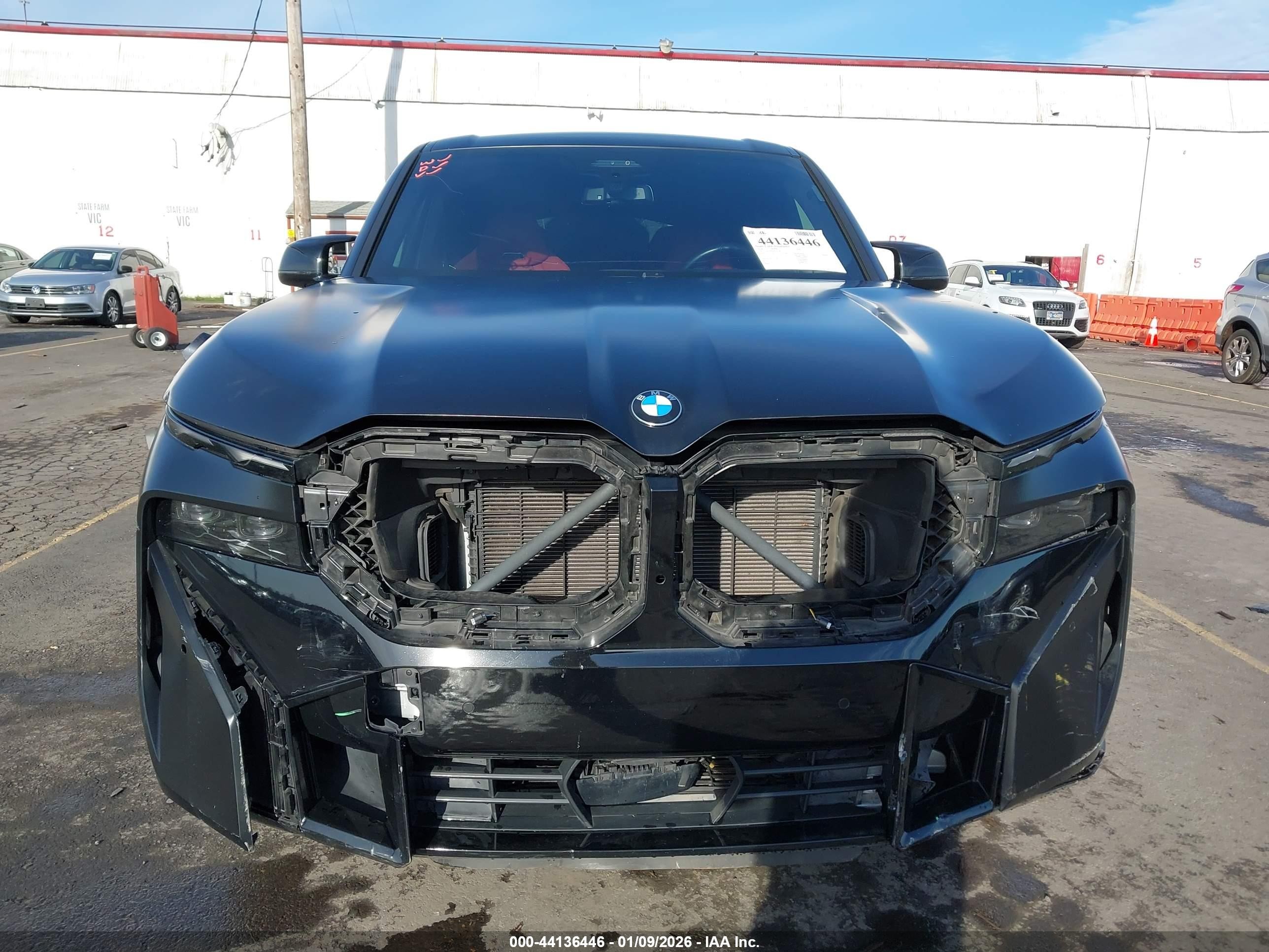 2024 Bmw Xm   Black vin: 5YM23CS05R9V95085