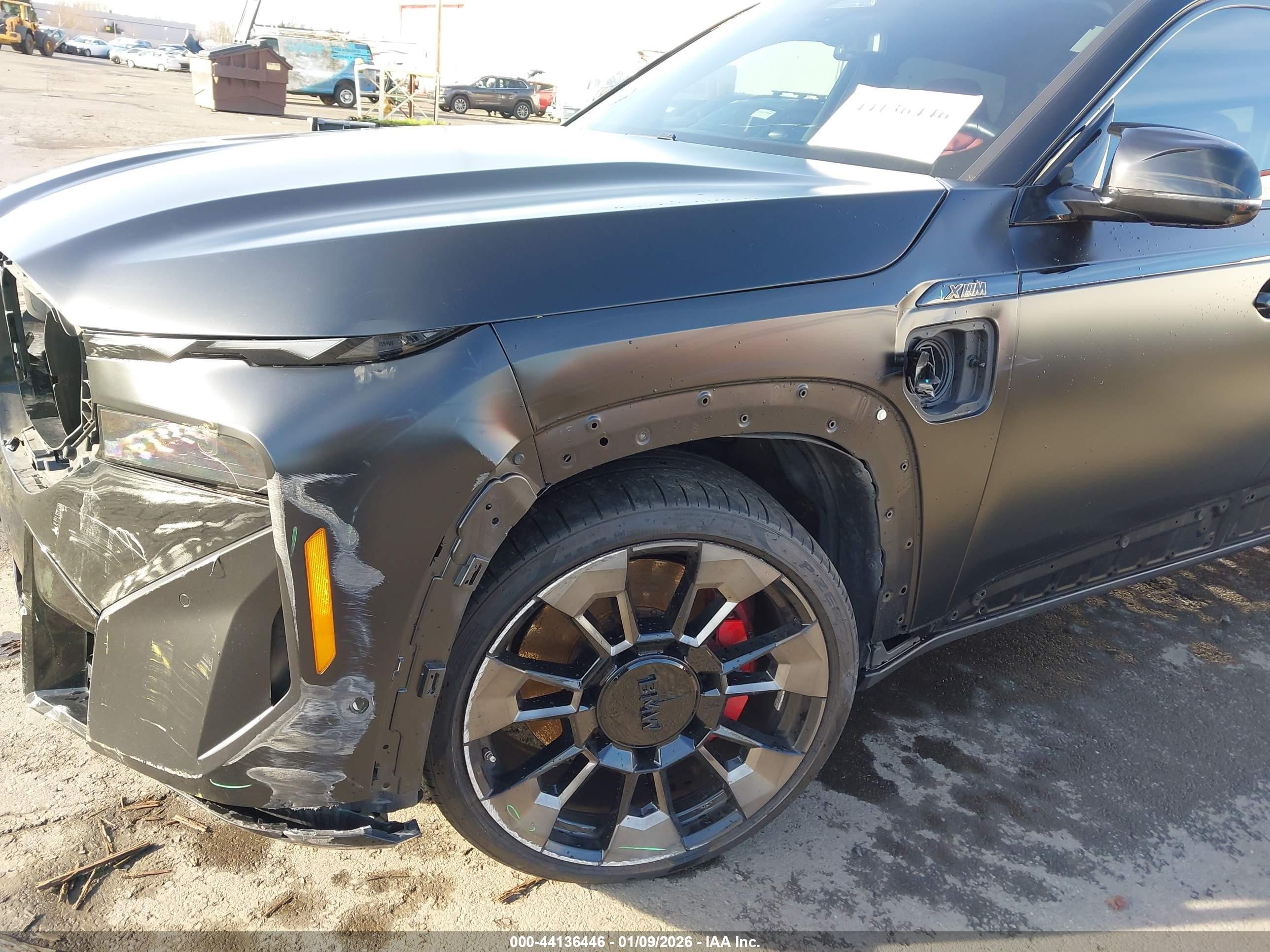 2024 Bmw Xm   Black vin: 5YM23CS05R9V95085