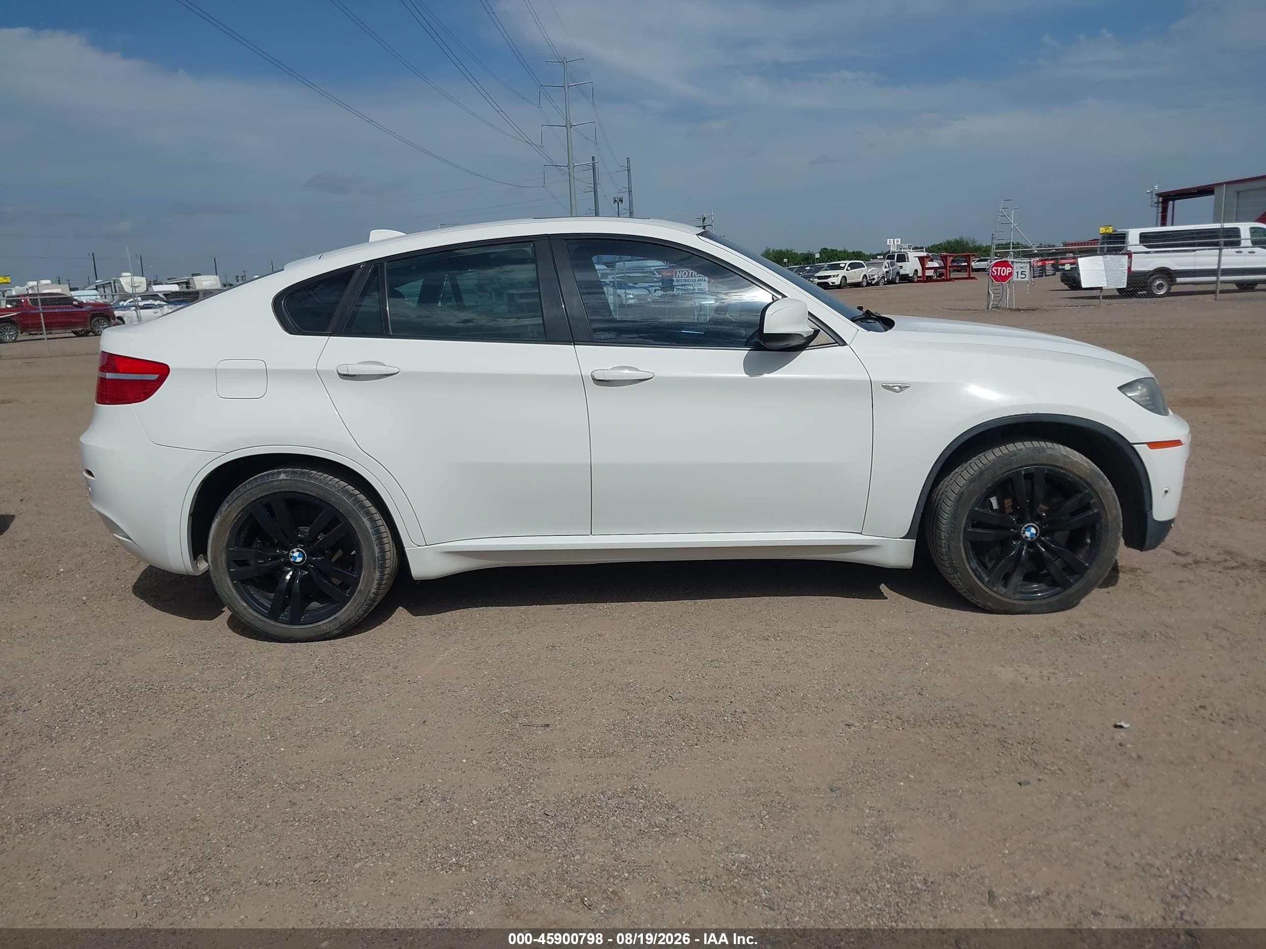 2012 Bmw X6 M   Белый vin: 5YMGZ0C52CLL29613