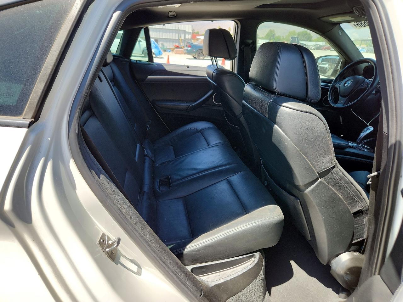 2012 Bmw X6 M Белый vin: 5YMGZ0C53CLK14728