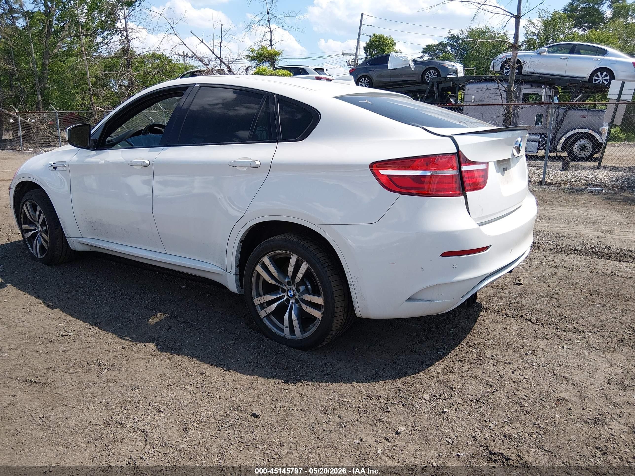 2013 Bmw X6 M   Белый vin: 5YMGZ0C53DLL30190