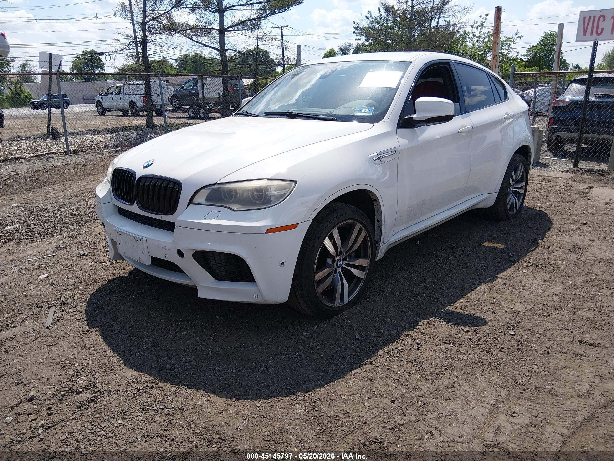 2013 Bmw X6 M   Белый vin: 5YMGZ0C53DLL30190