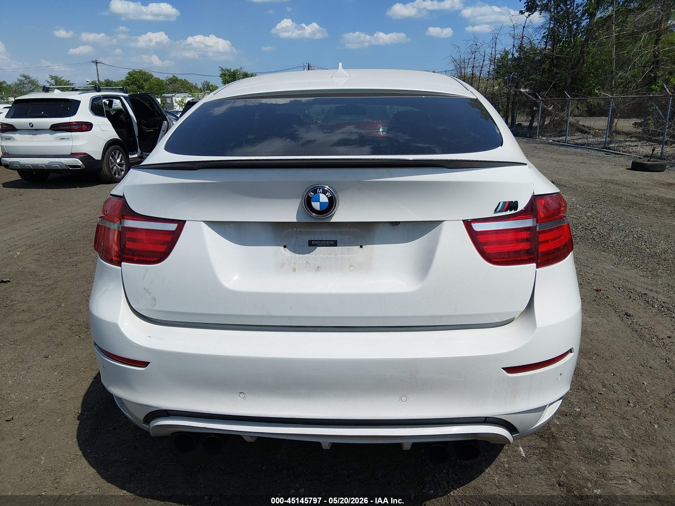 2013 Bmw X6 M   Белый vin: 5YMGZ0C53DLL30190