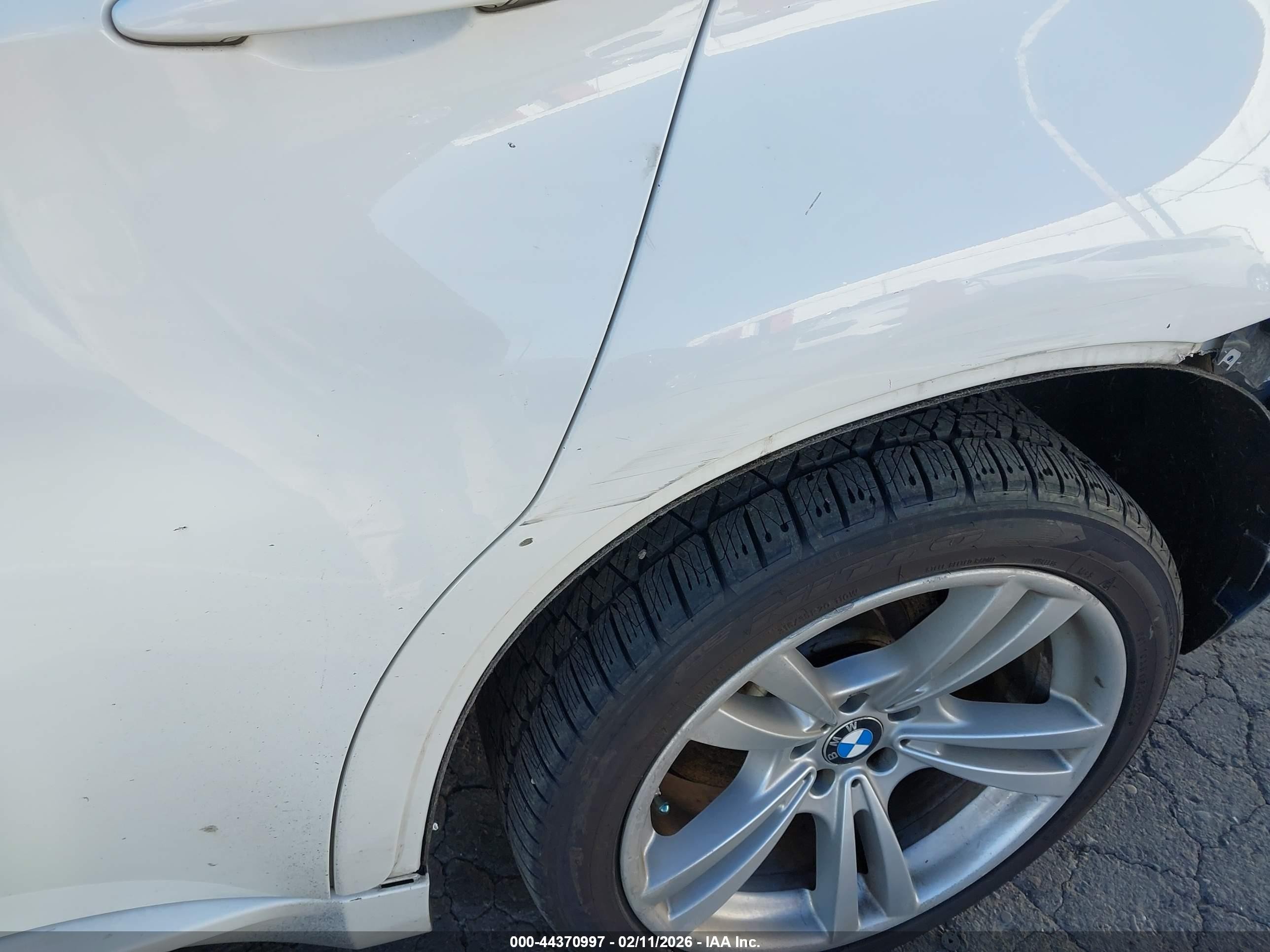 2013 Bmw X6 M   White vin: 5YMGZ0C59D0C40112