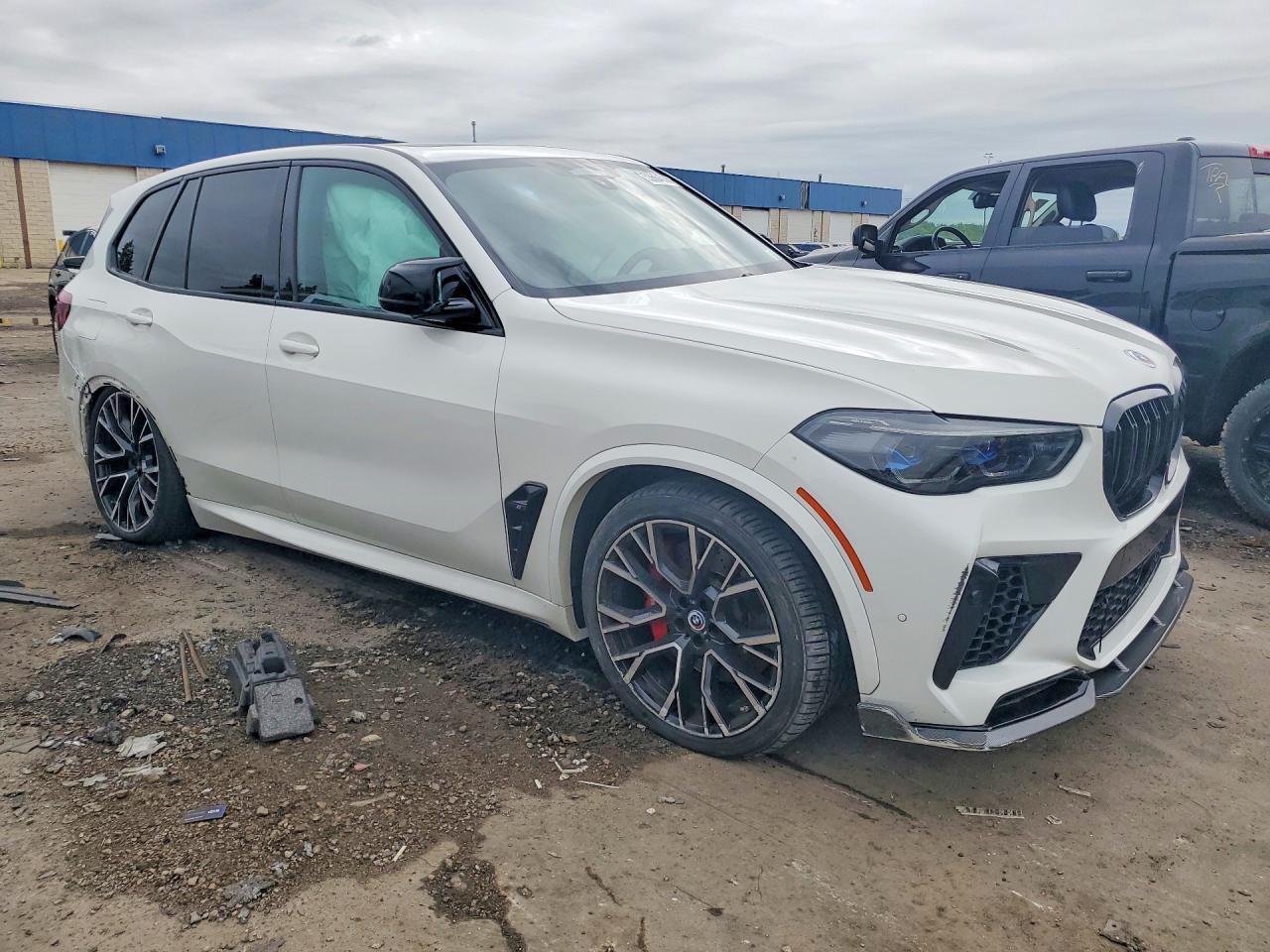 2023 Bmw X5 M White vin: 5YMJU0C05P9N62381