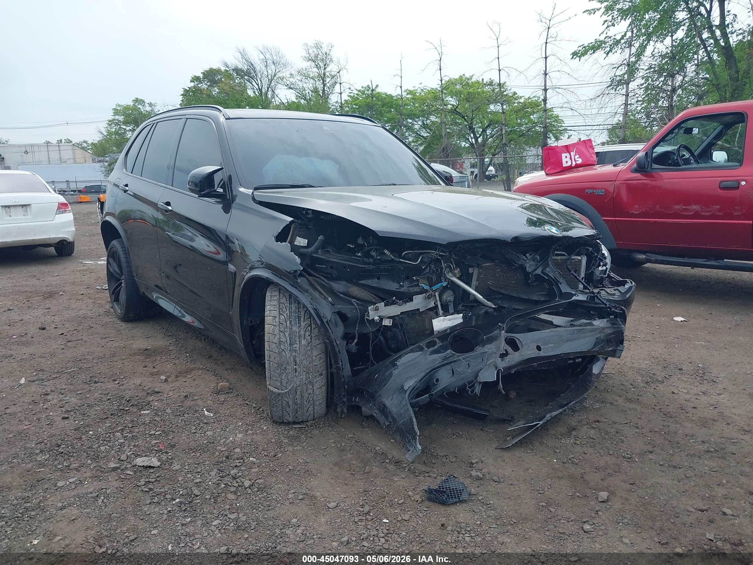 2016 Bmw X5 M   Черный vin: 5YMKT6C52G0R78639