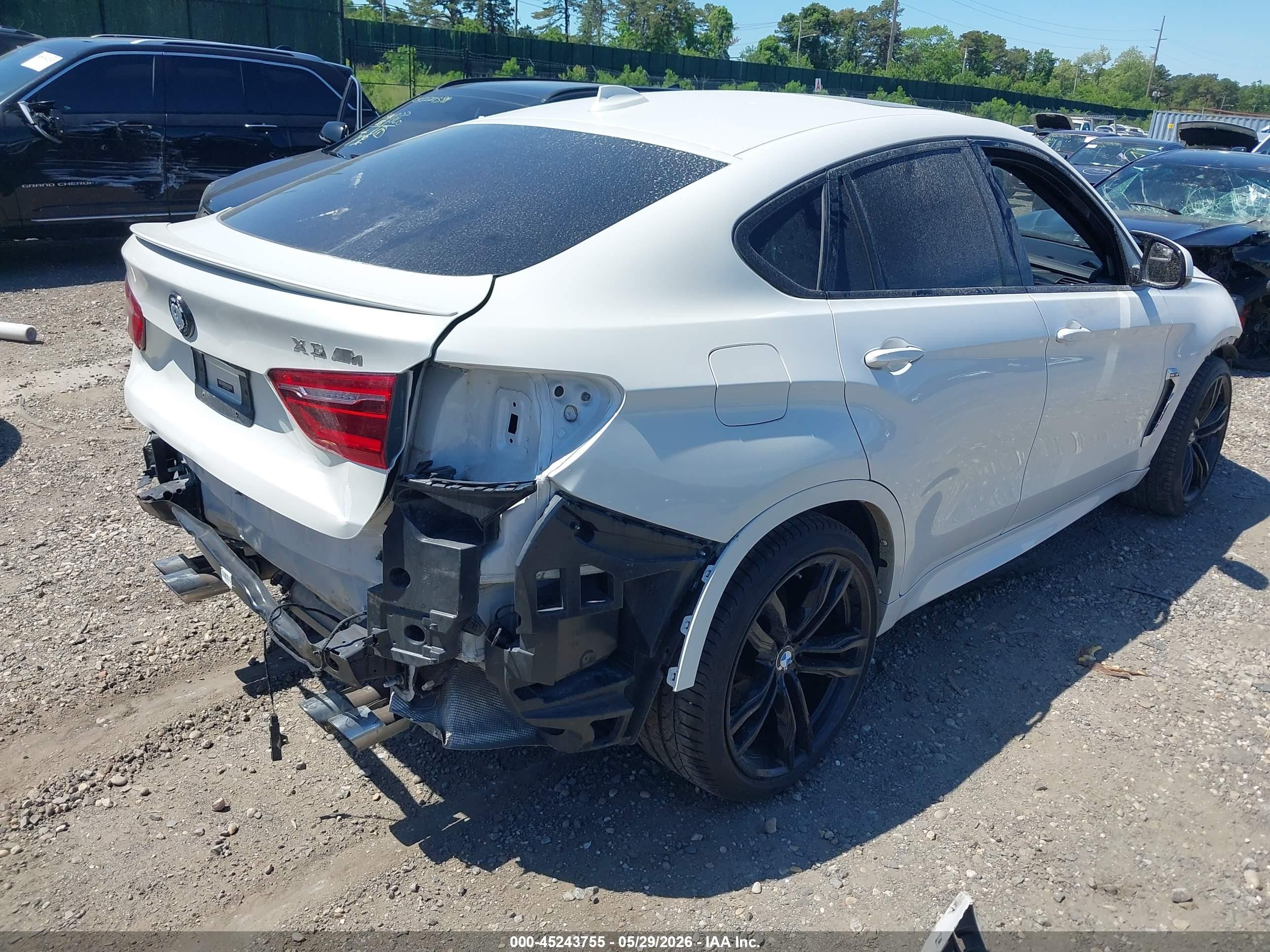 2017 Bmw X6 M White vin: 5YMKW8C39H0U72048