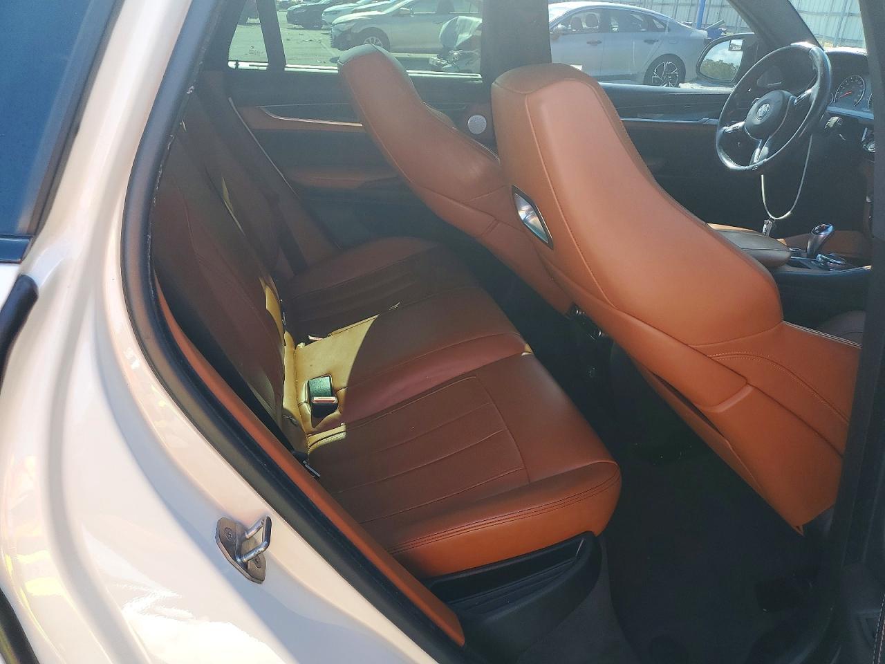 2015 Bmw X6 M Белый vin: 5YMKW8C57F0R42754