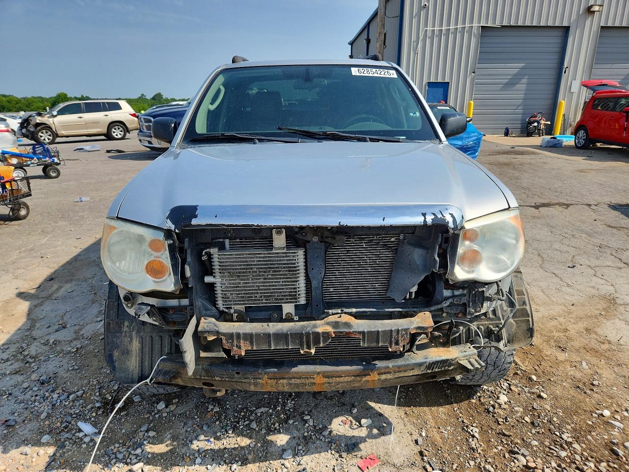 2011 Suzuki Equator Sport Серебряный vin: 5Z61D0FV9BC433847