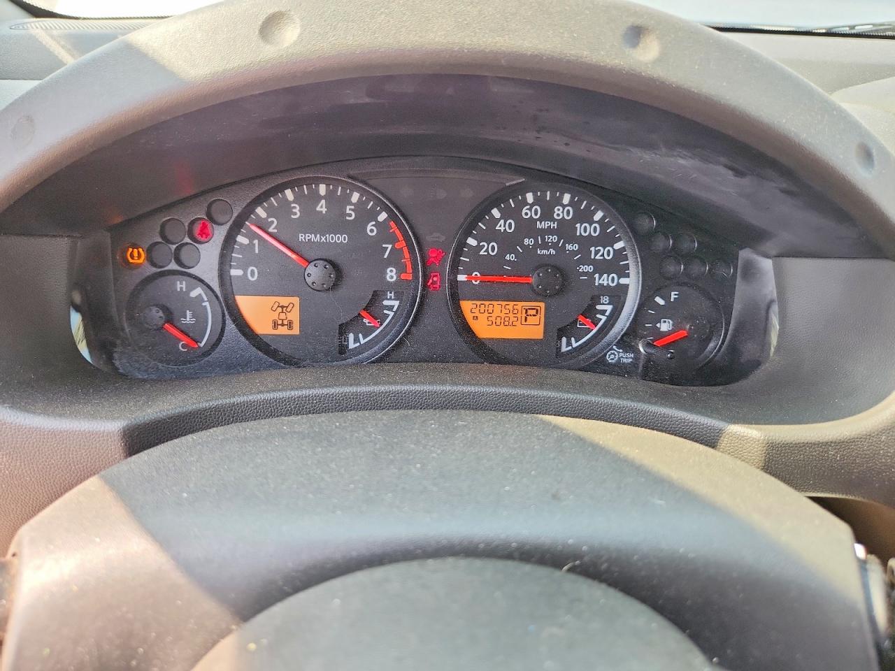 2011 Suzuki Equator Sport Серебряный vin: 5Z61D0FV9BC433847