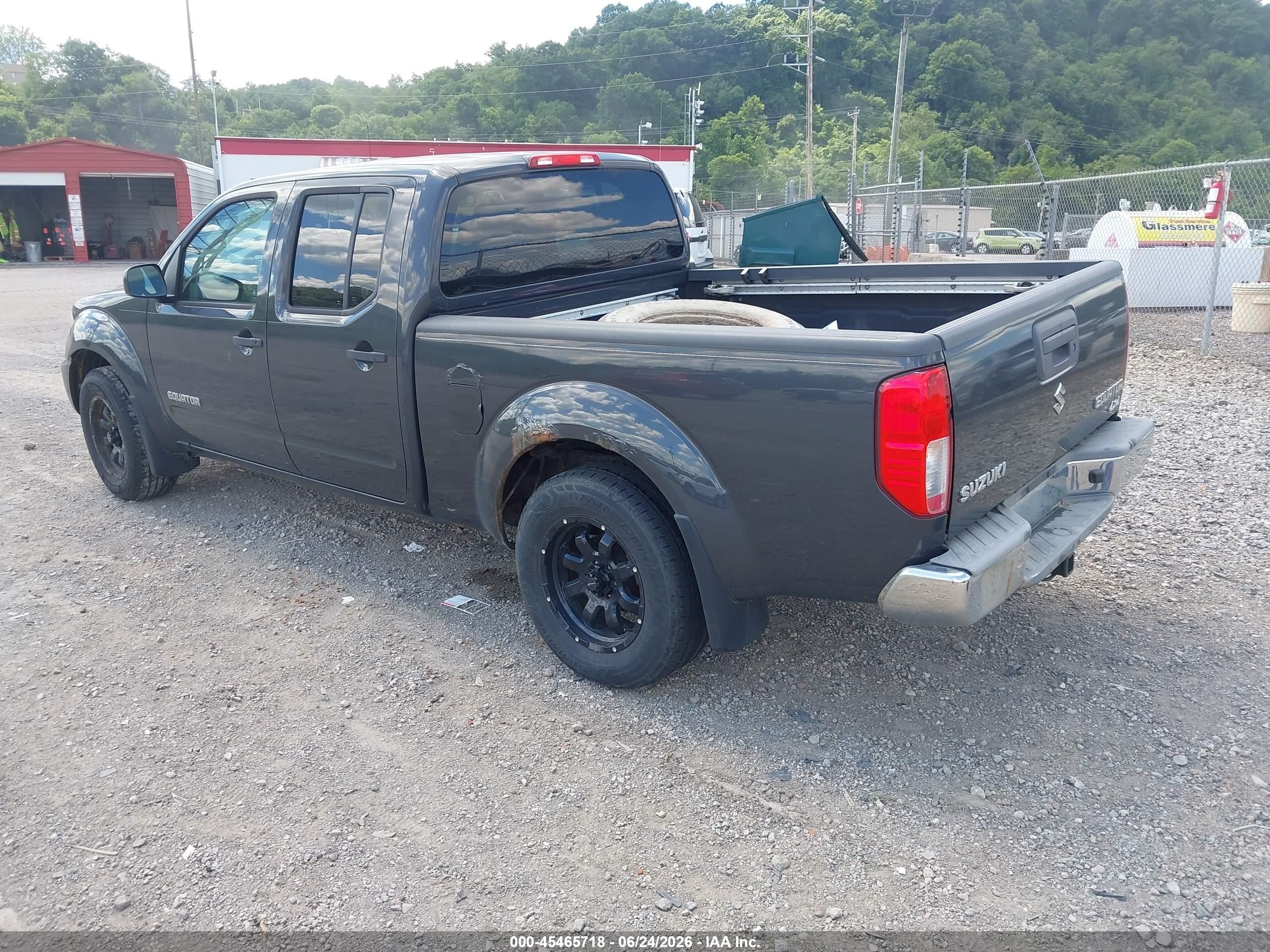 2010 Suzuki Equator Sport Gray vin: 5Z61D0FVXAC422497