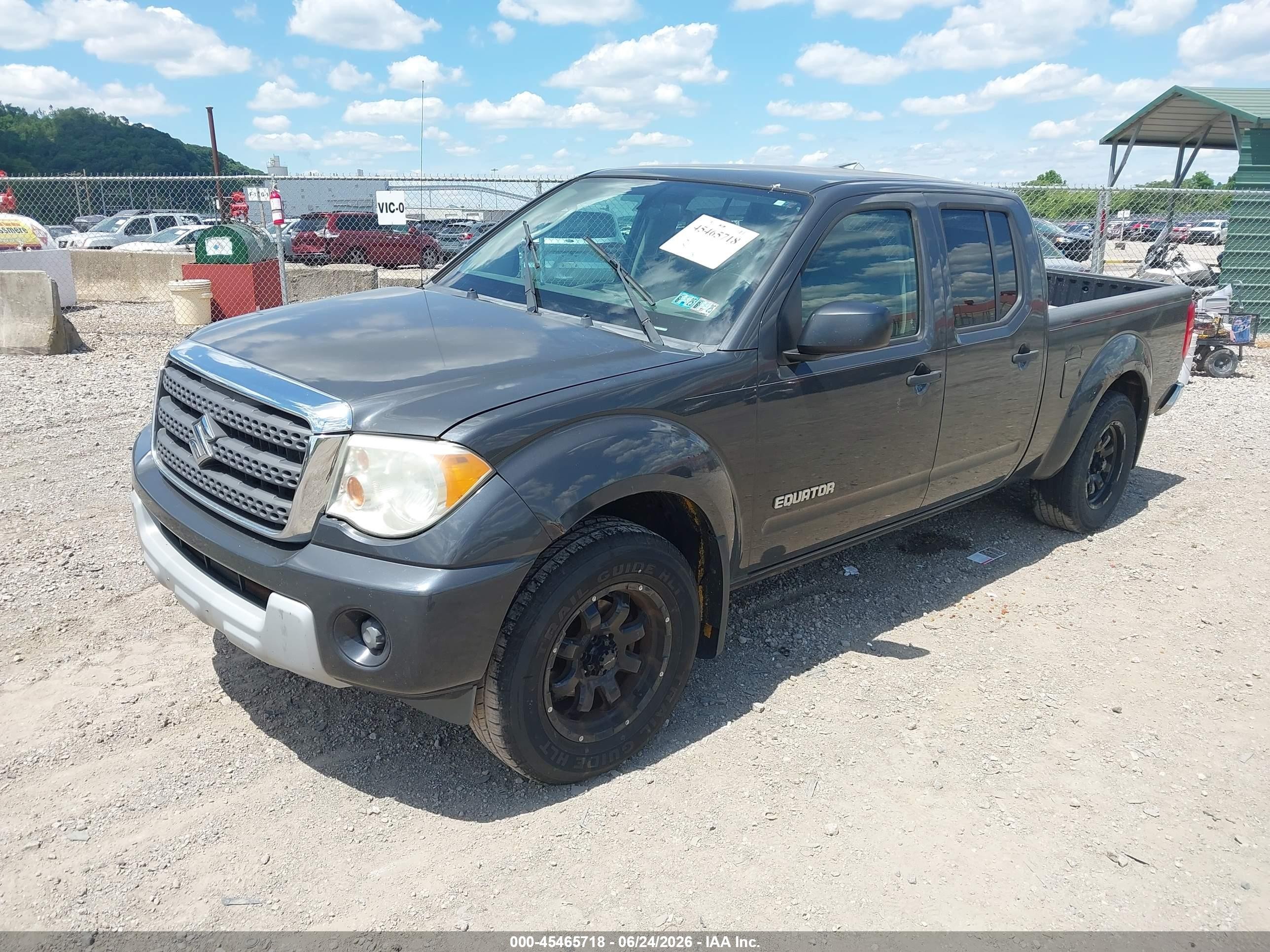 2010 Suzuki Equator Sport Gray vin: 5Z61D0FVXAC422497