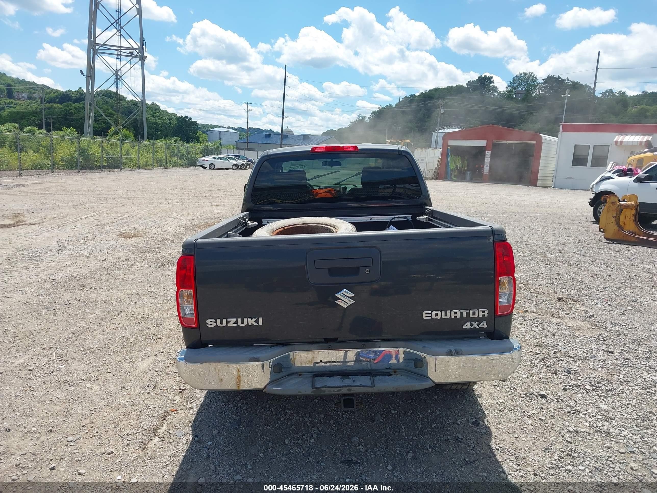 2010 Suzuki Equator Sport Gray vin: 5Z61D0FVXAC422497