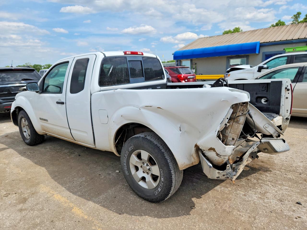 2010 Suzuki Equator Base Белый vin: 5Z62D0CT2AC429354