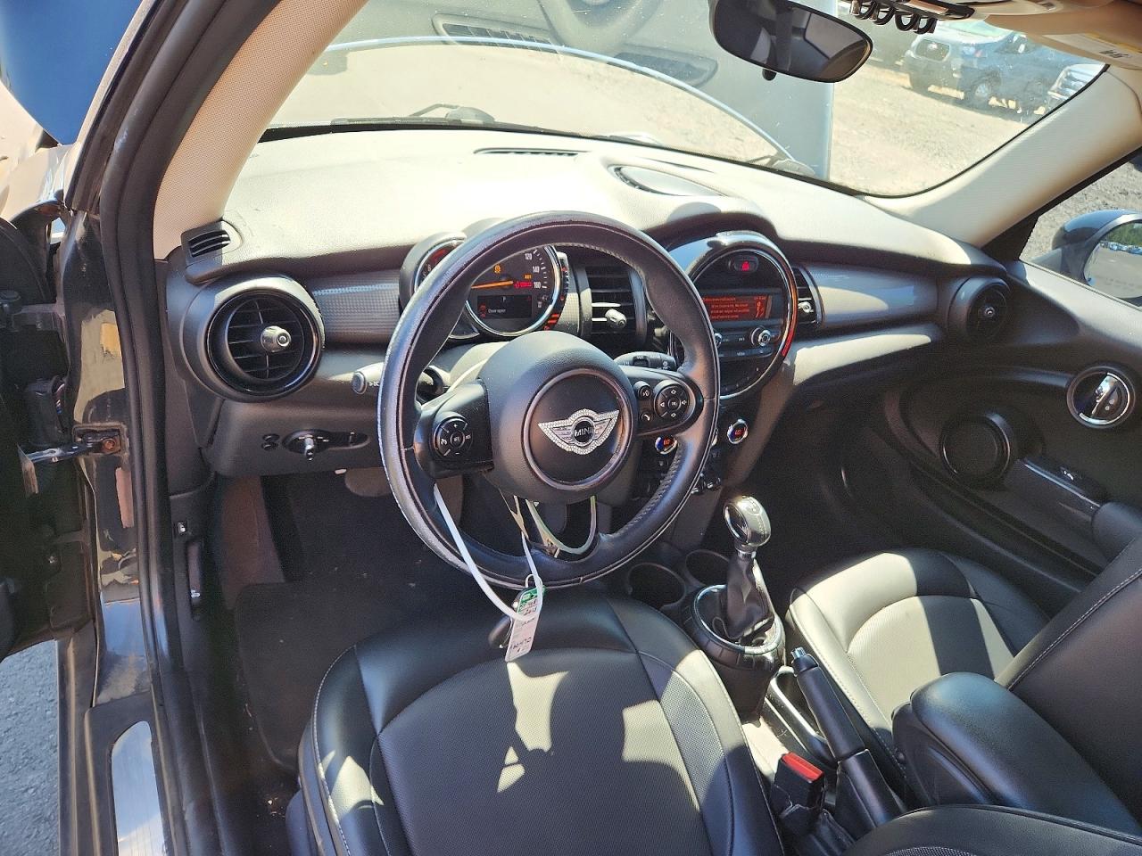 2015 Mini Cooper Черный vin: WMWXM5C57F3A60470