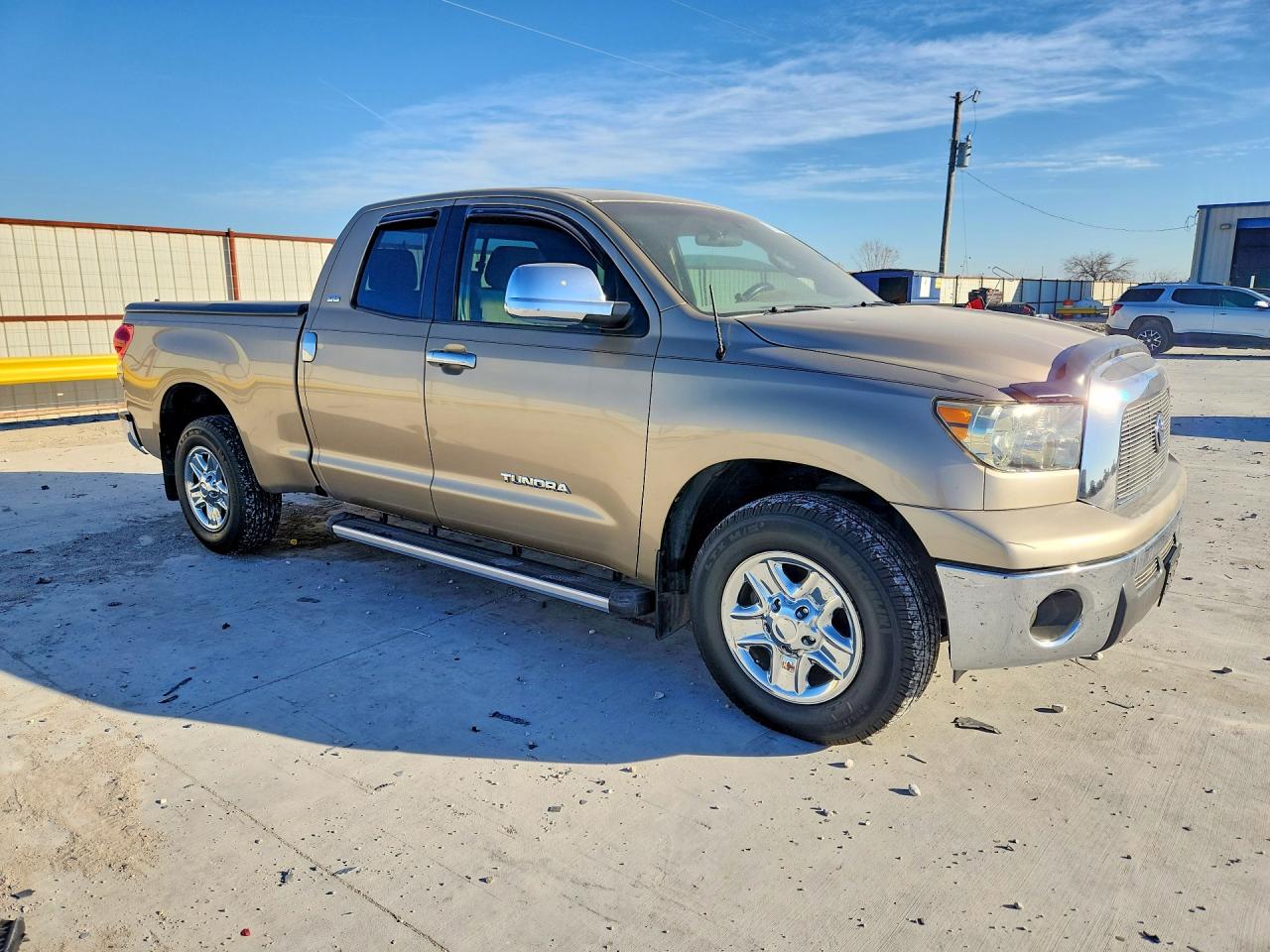 2007 Toyota Tundra Sr5 Золотой vin: 5TBRU54177S450353
