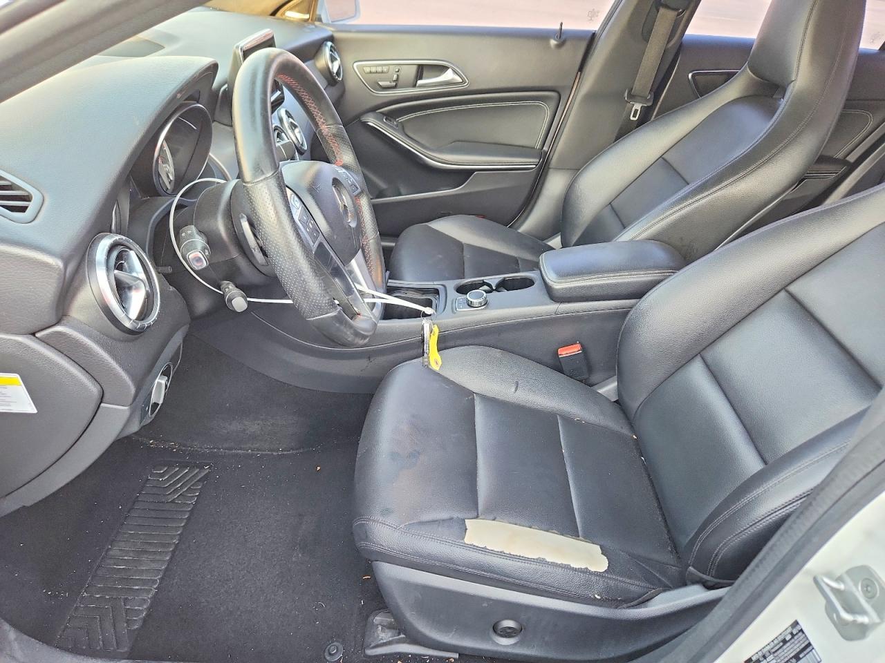 2014 Mercedes-benz Cla 250 White vin: WDDSJ4EB9EN026636